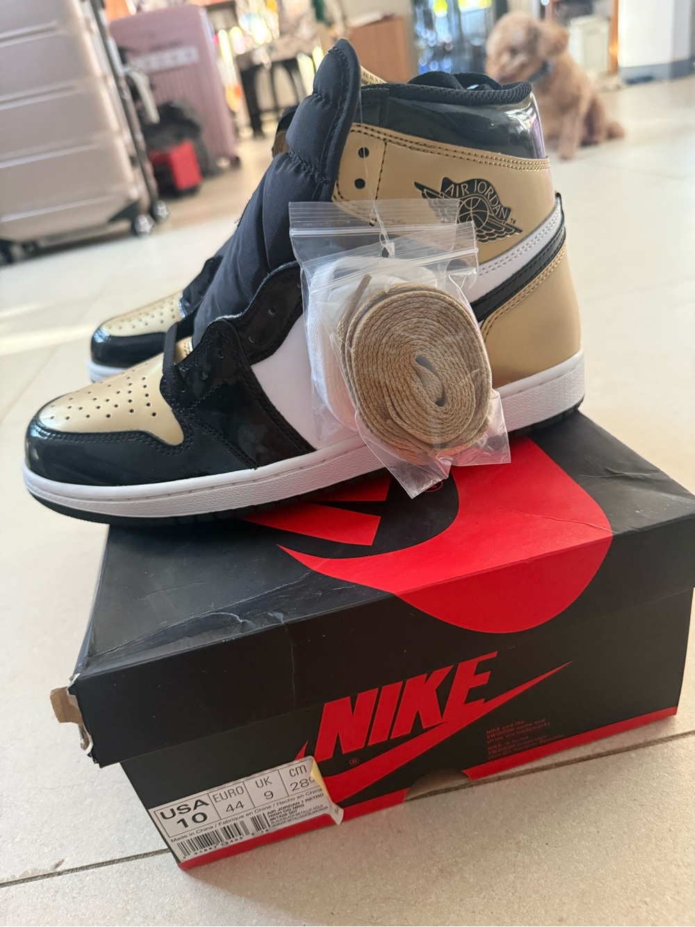 Jordan 1 High OG Black/Gold/White Men’s Sneakers
